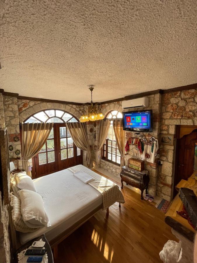 Solomon&Sons Hotel Dhërmi Eksteriør billede