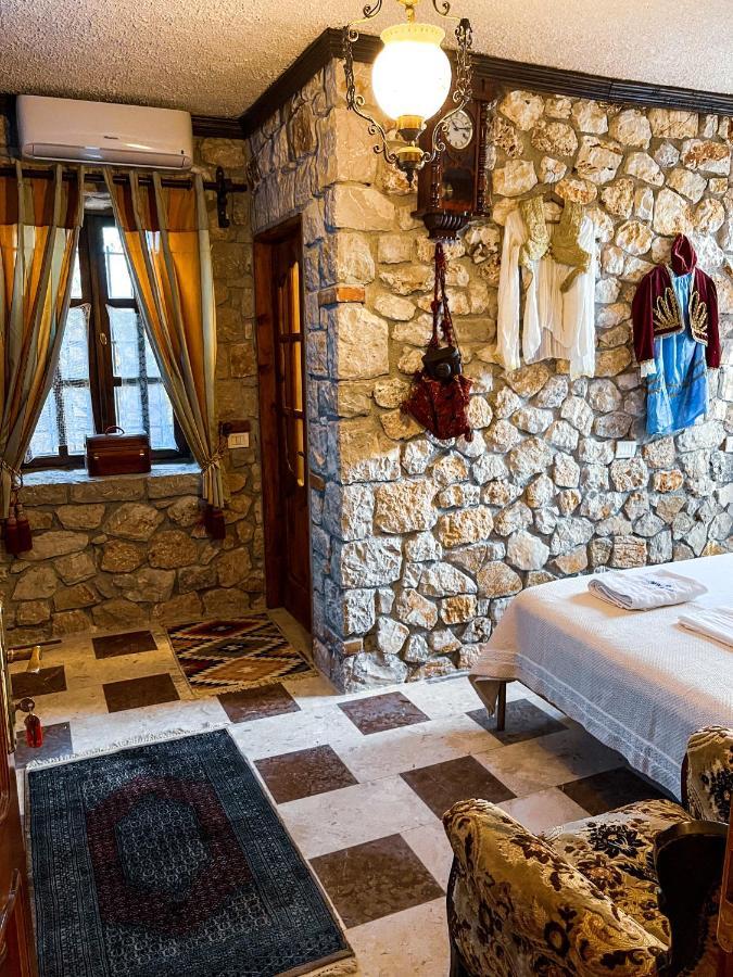 Solomon&Sons Hotel Dhërmi Eksteriør billede